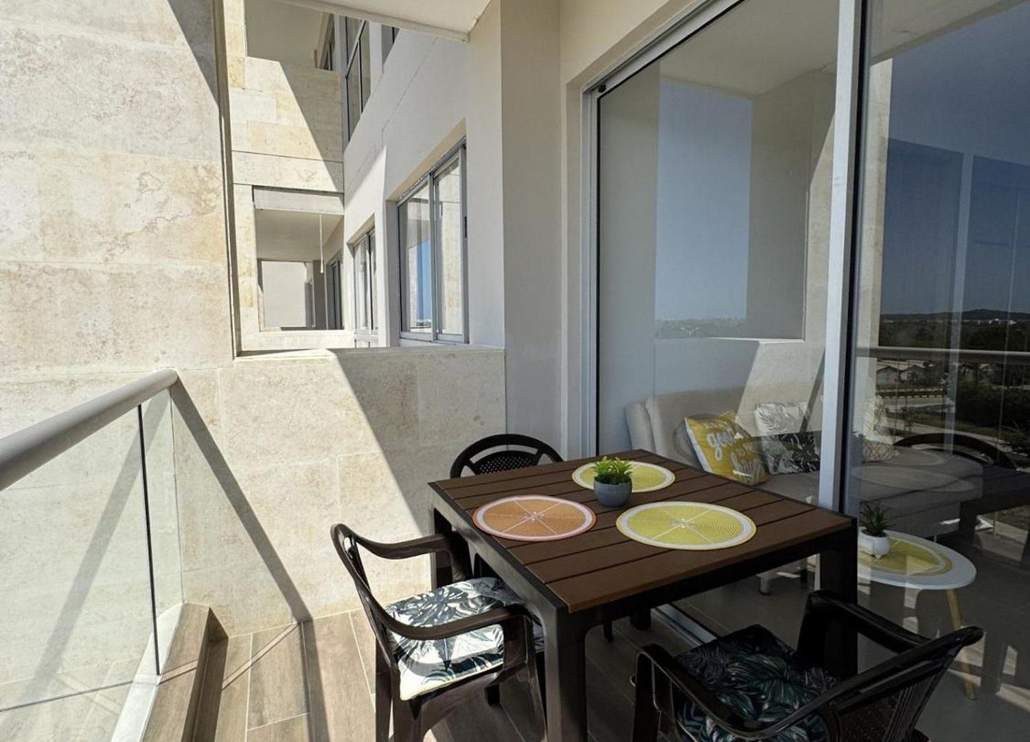 U-go Baia Kristal: Oasis Moderno En * Cartagena