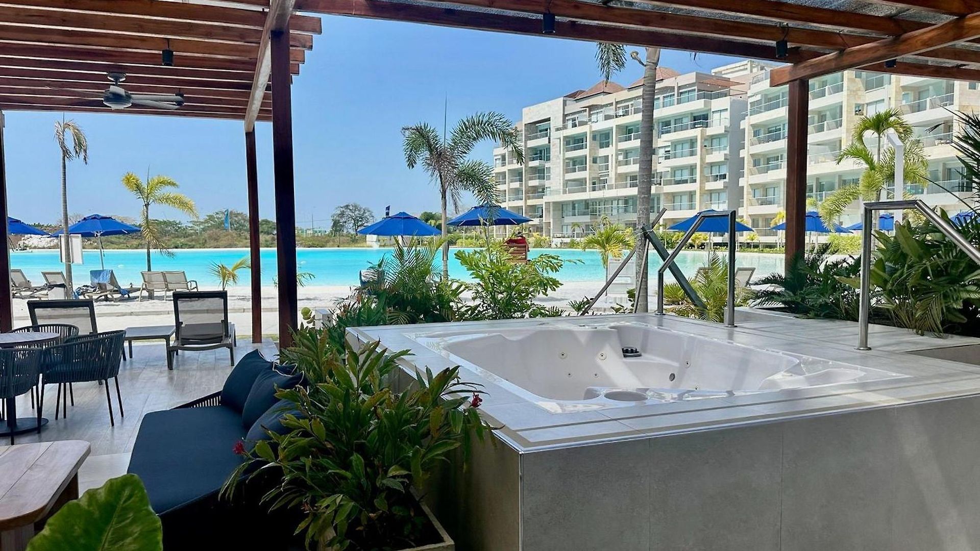 Apartamento U-go Baia Kristal: Oasis Moderno En Cartagena
