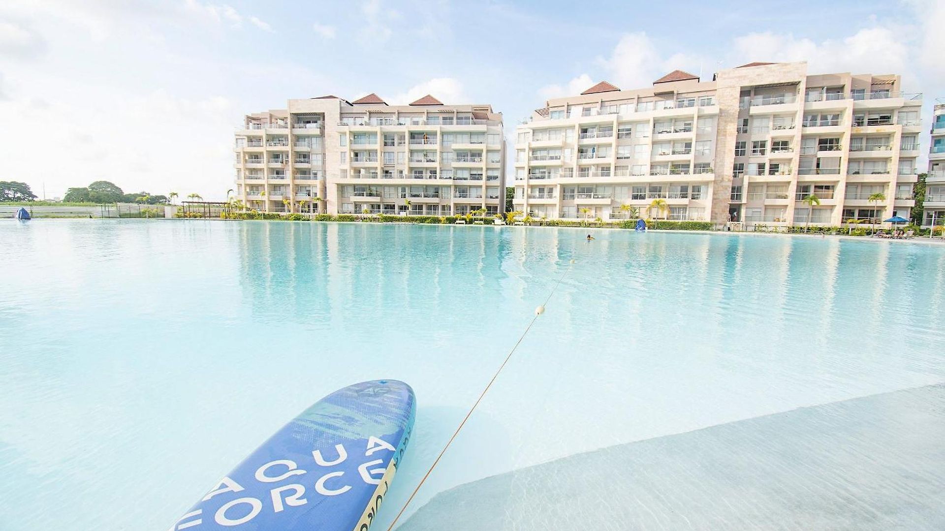 Apartamento U-go Baia Kristal: Oasis Moderno En