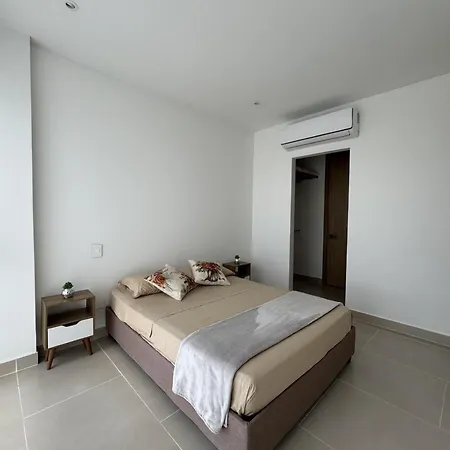 U-go Baia Kristal: Oasis Moderno En * Cartagena