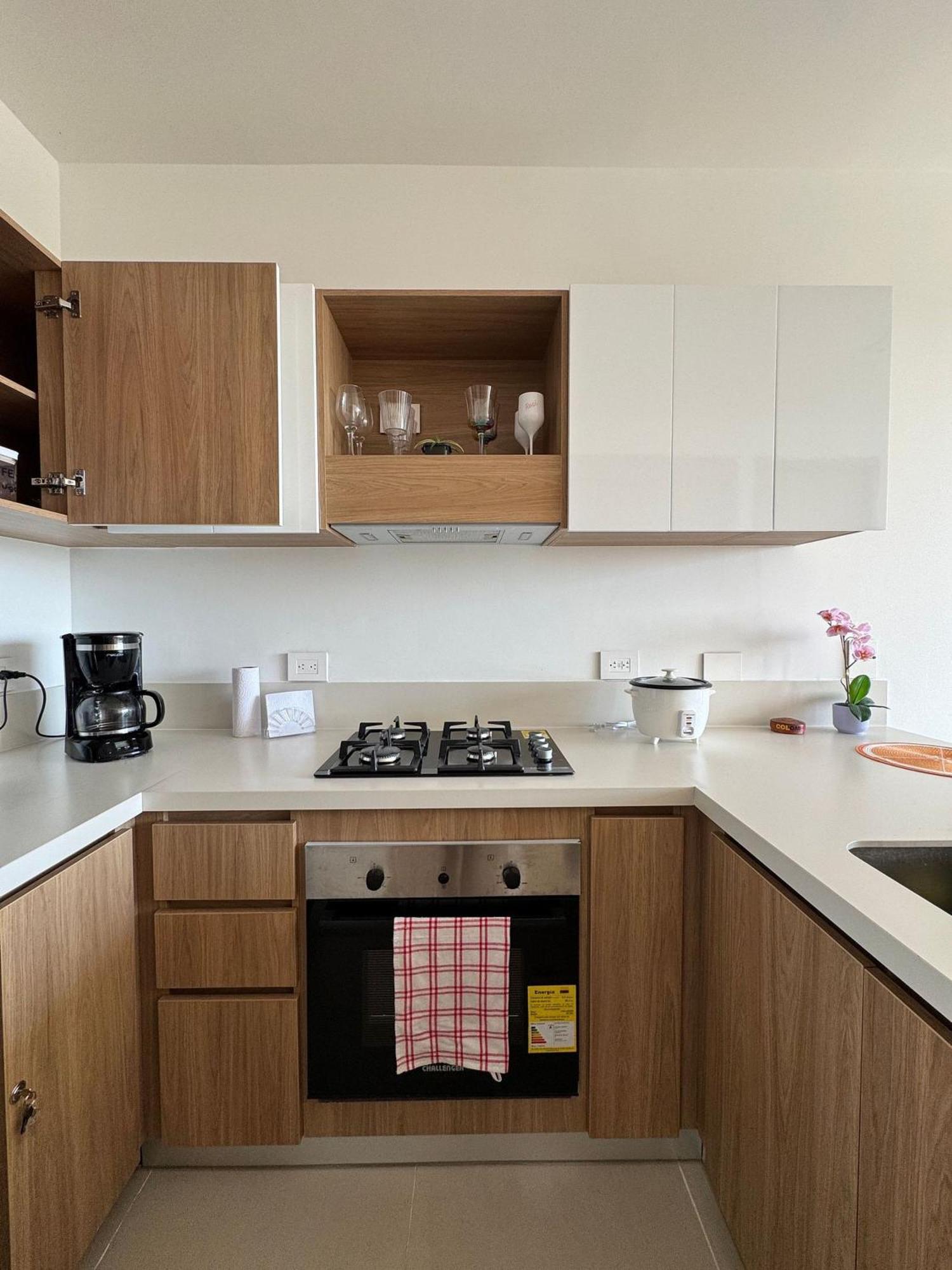 U-go Baia Kristal: Oasis Moderno En Apartamento Cartagena