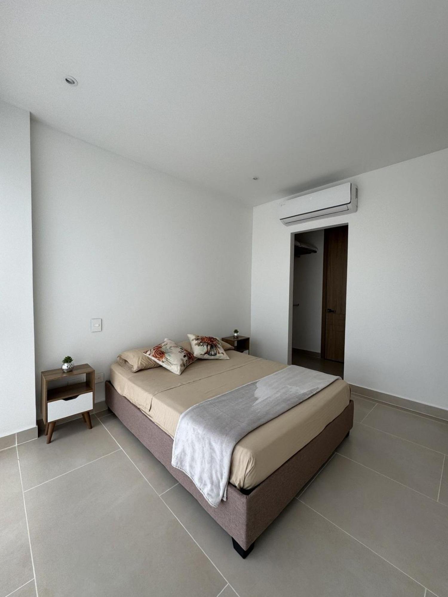 U-go Baia Kristal: Oasis Moderno En * Cartagena